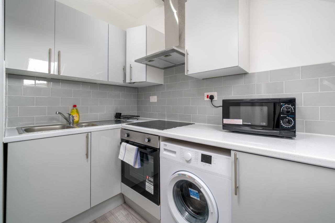 London Selwyn Road Studios Экстерьер фото