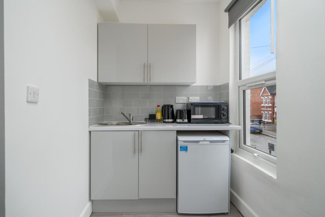 London Selwyn Road Studios Экстерьер фото